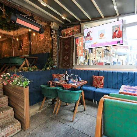 Hotel&guesthouse Hostel *